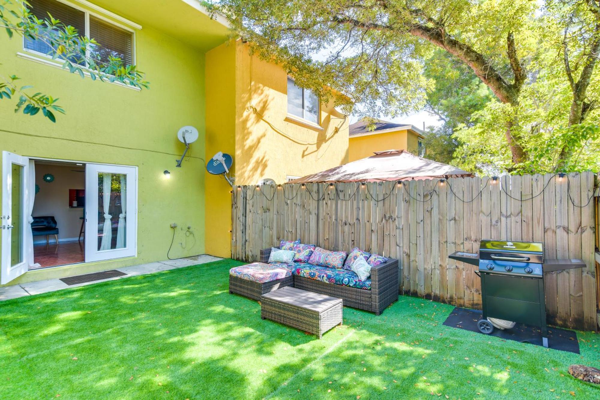 Opa-Locka Townhome, 15 Mi To Miami Beach! Ngoại thất bức ảnh