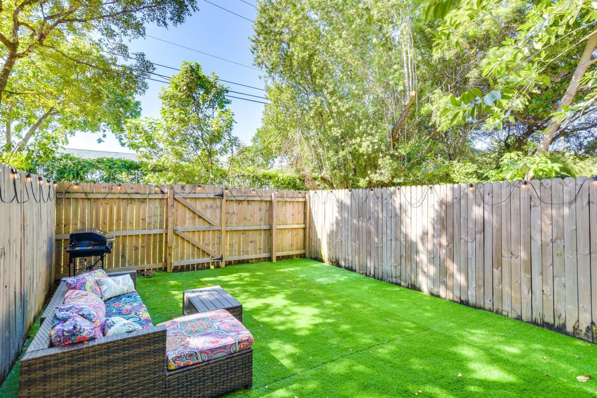 Opa-Locka Townhome, 15 Mi To Miami Beach! Ngoại thất bức ảnh